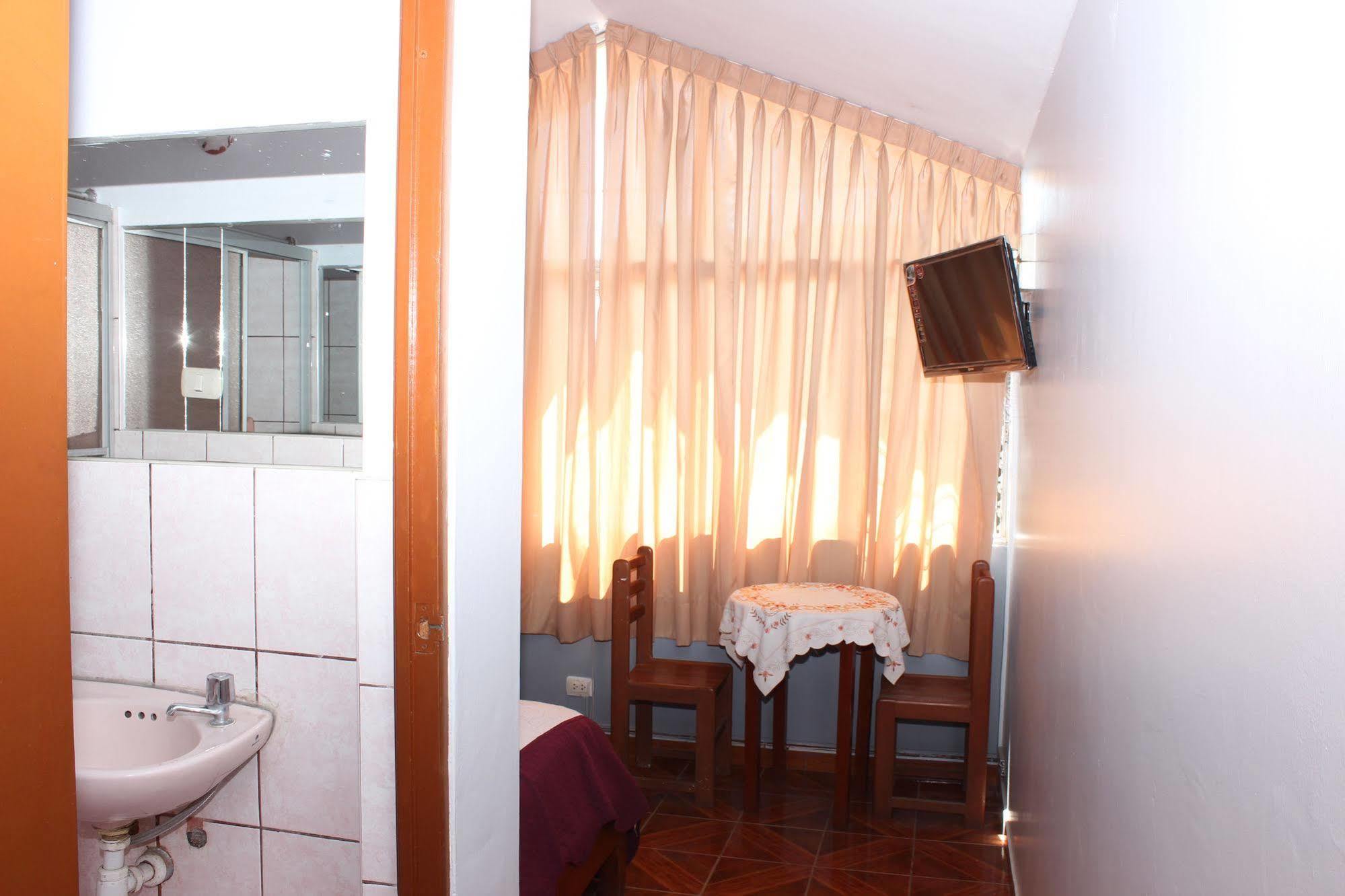 Hostal Las Fresas Lima Airport Callao Buitenkant foto